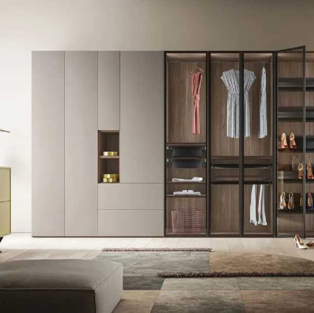 Armadio Battente Glix ZN01 finitura Noce, Nuvola e Vetro di Marka Total Living